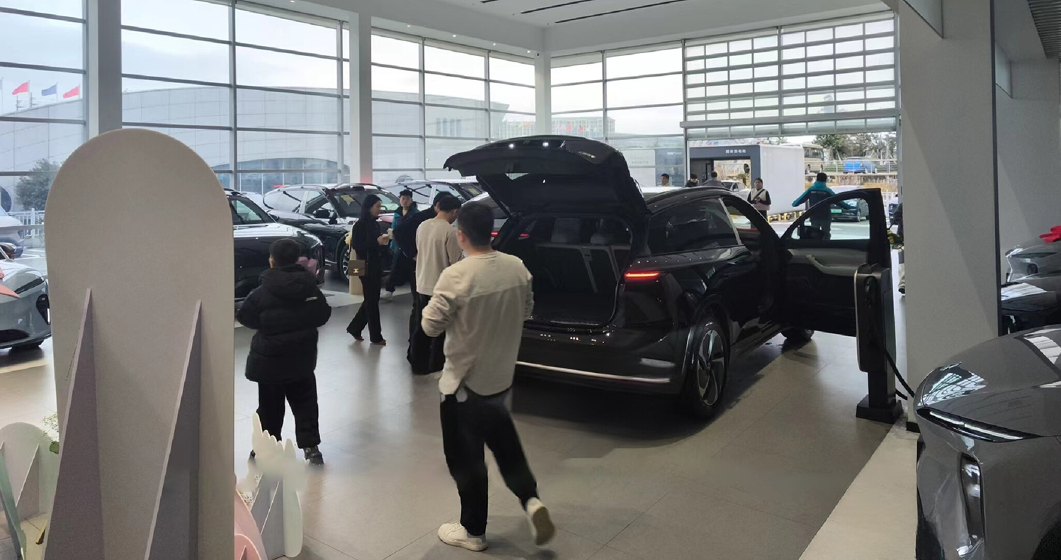 智能化能力持续迭代，蔚来2023款车型推出短期购车礼遇