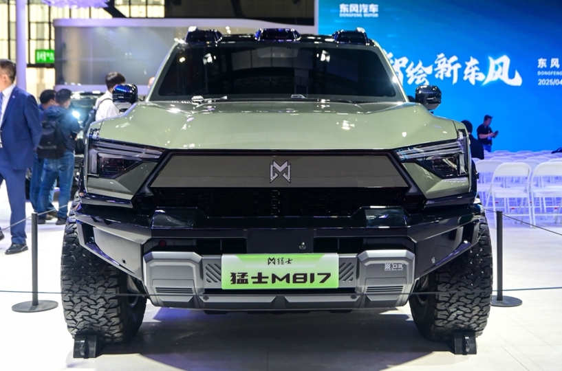 全球首款满血华为乾崑智野SUV！东风猛士全新旗舰M817亮相上海车展